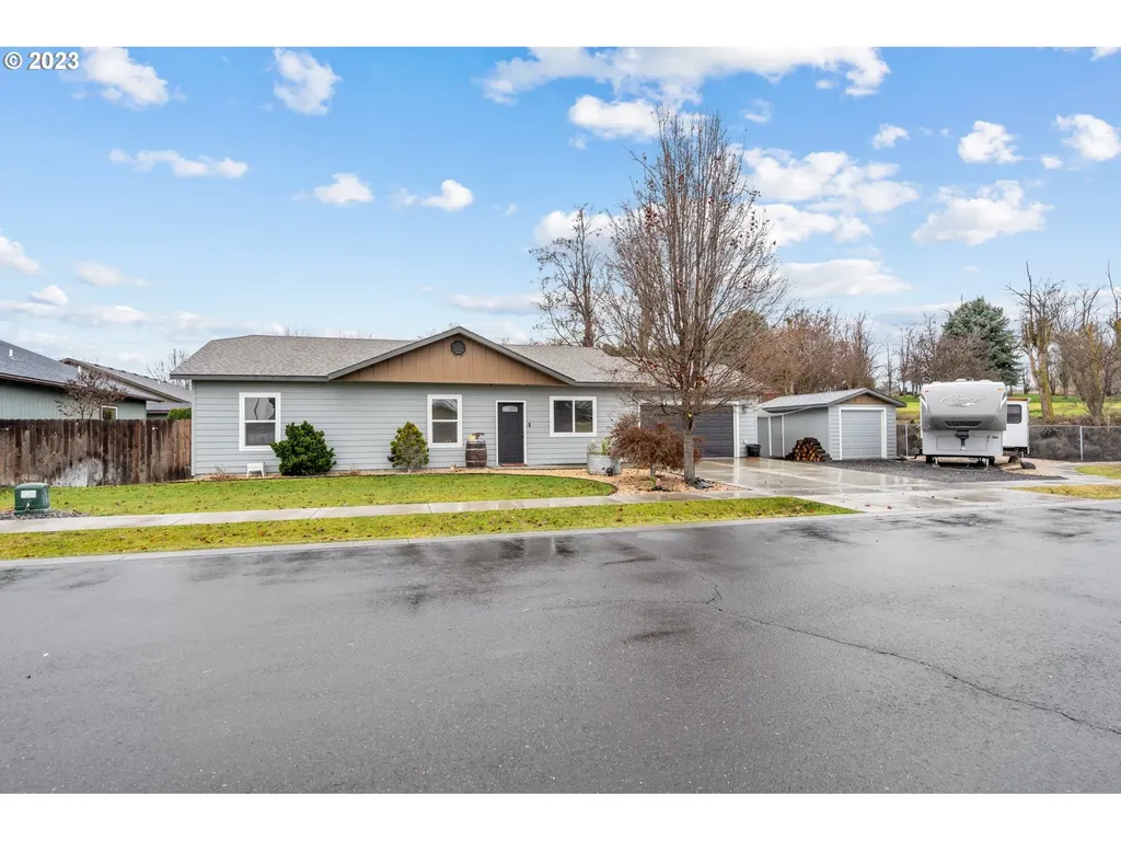 1507 W Damsel Avenue Hermiston OR 97838