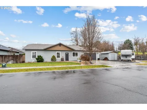 1507 W Damsel Avenue Hermiston OR 97838