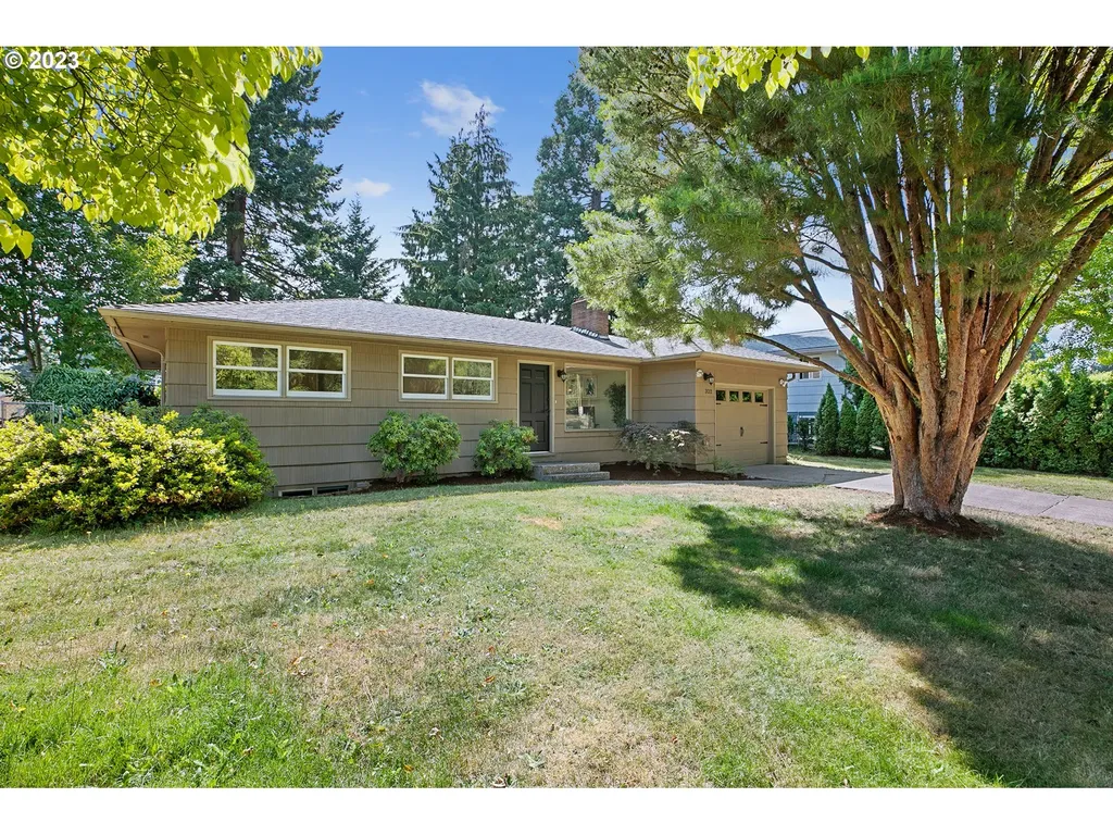 322 Ne 167th Place Portland OR 97230