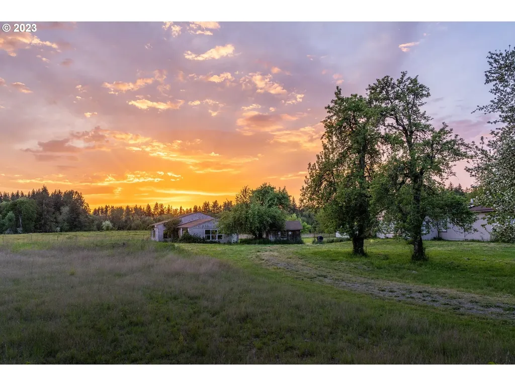 33293 S Highway 213 Molalla OR 97038
