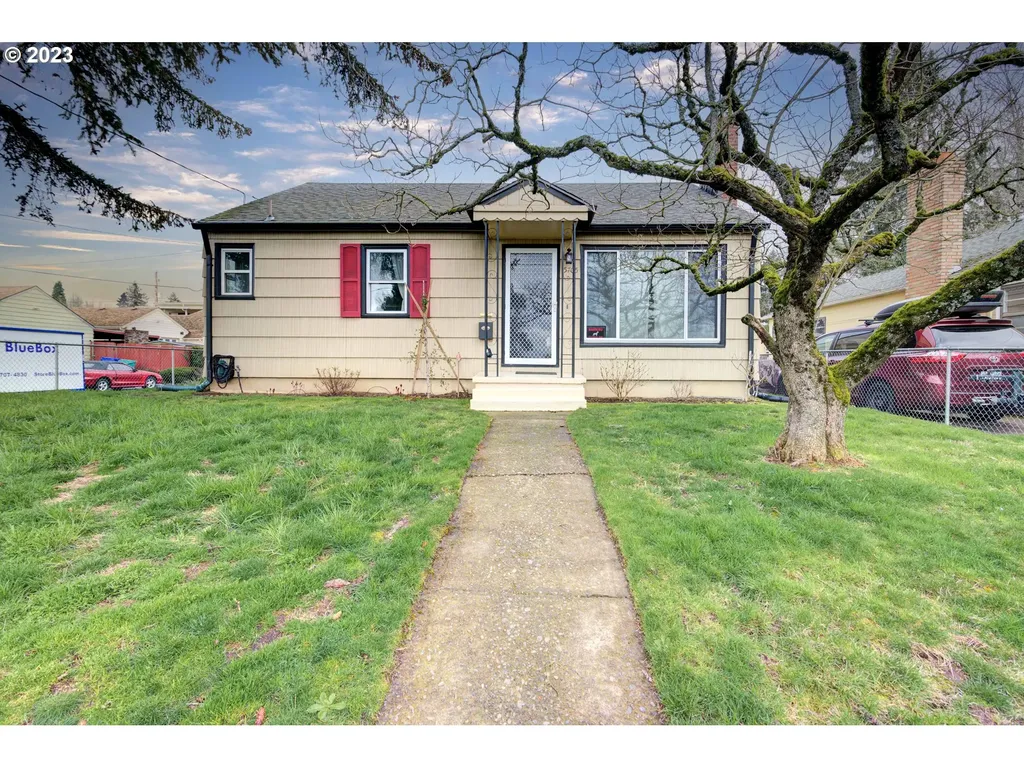 5705 Ne Cesar E Chavez Boulevard Portland OR 97211