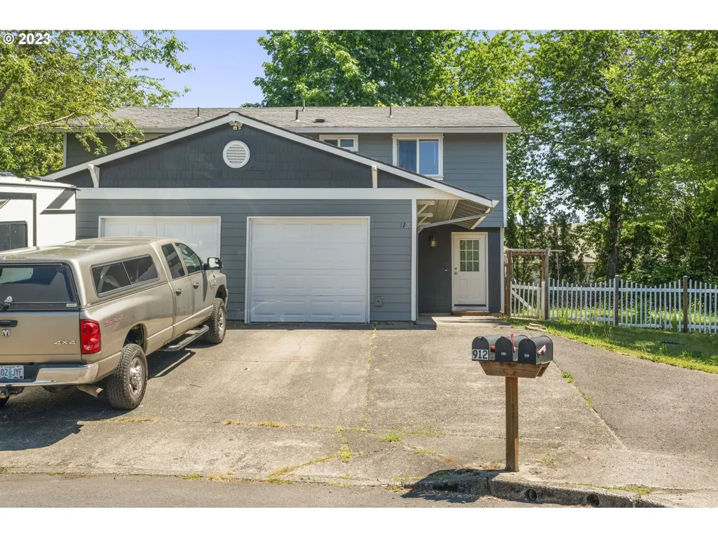 912 Ne Hacienda Court Gresham OR 97030