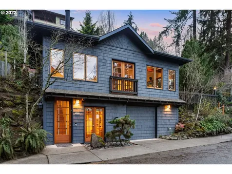 3666 Nw Gordon Street Portland OR 97210