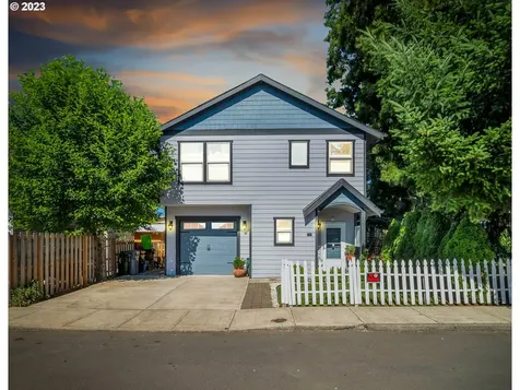 210 S Knott Street Canby OR 97013