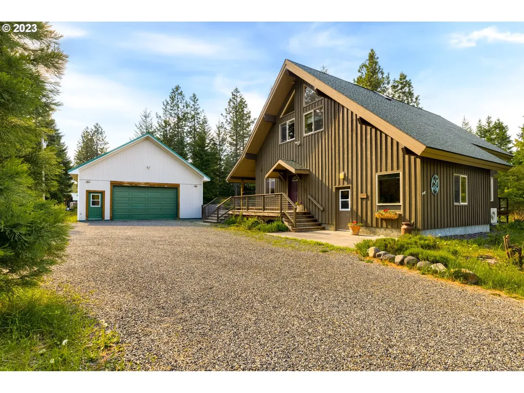 35 Dean Road Trout Lake WA 98650
