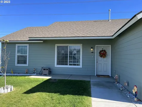 3197 Blue Jay Street Umatilla OR 97882