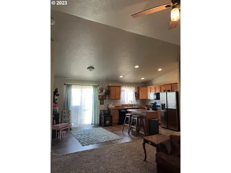 3197 Blue Jay Street Umatilla OR 97882