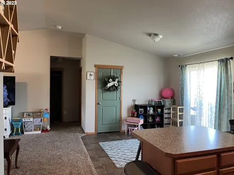 3197 Blue Jay Street Umatilla OR 97882