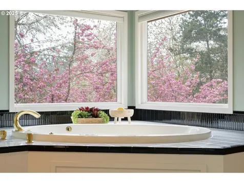 3710 Marquis Court Lake Oswego OR 97034