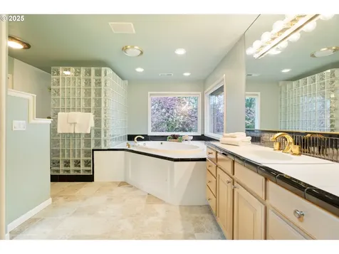 3710 Marquis Court Lake Oswego OR 97034