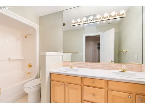 3710 Marquis Court Lake Oswego OR 97034