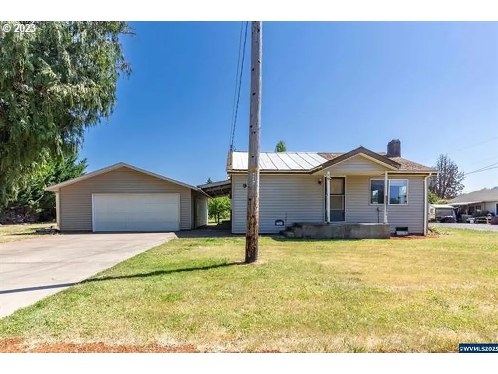955 F Street Lebanon OR 97355