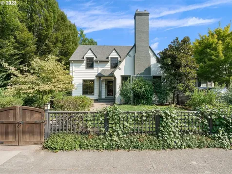 2105 Ne Klickitat Street Portland OR 97212