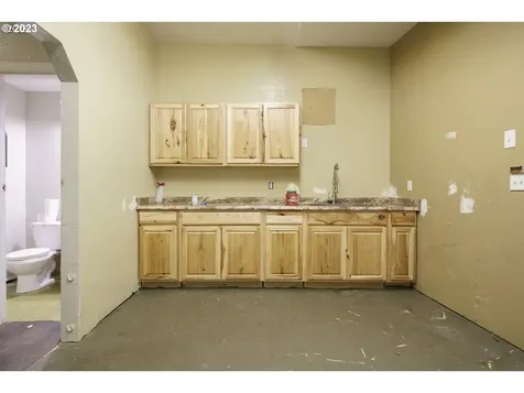 60221 Confusion Hill Road Coos Bay OR 97420