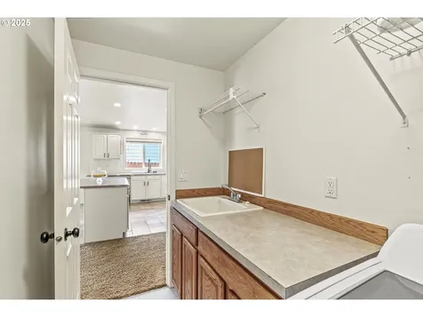 12518 NW 33rd Avenue Vancouver WA 98685