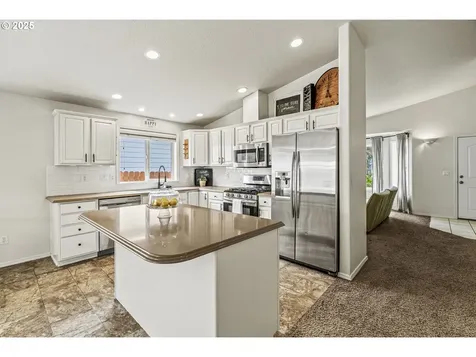 12518 NW 33rd Avenue Vancouver WA 98685