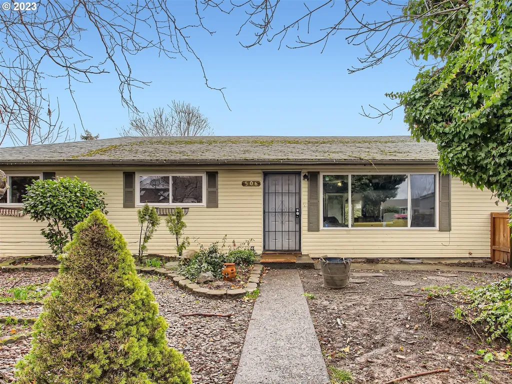 506 S 8th Avenue Cornelius OR 97113