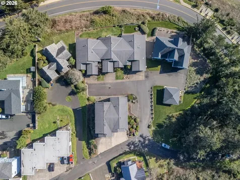 1133 SW 12th Street Newport OR 97365