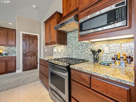 1133 SW 12th Street Newport OR 97365