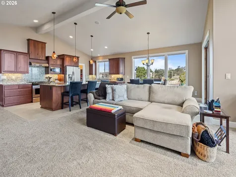 1133 SW 12th Street Newport OR 97365