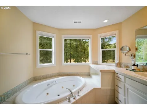 7495 Battle Creek Road SE Salem OR 97317