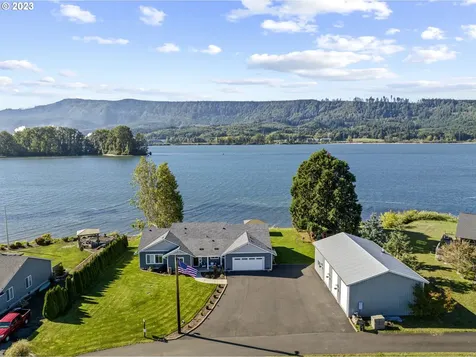 7 S Welcome Slough Place Cathlamet WA 98612