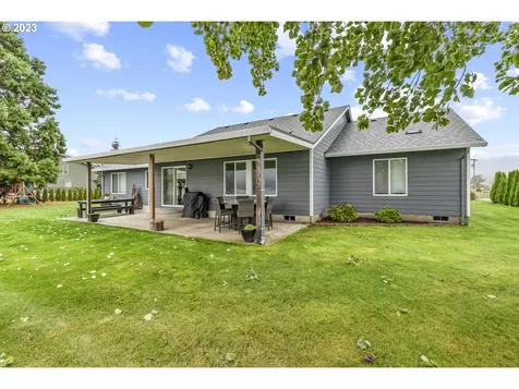 7 S Welcome Slough Place Cathlamet WA 98612