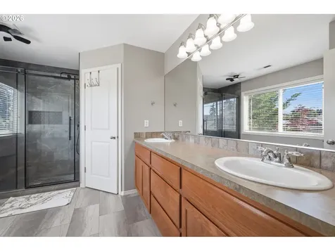 4504 NE 102nd Street Vancouver WA 98686