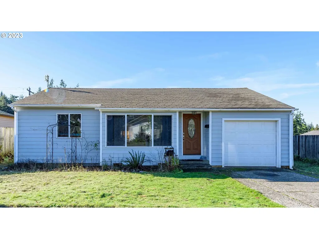 1837 Juniper Avenue Coos Bay OR 97420