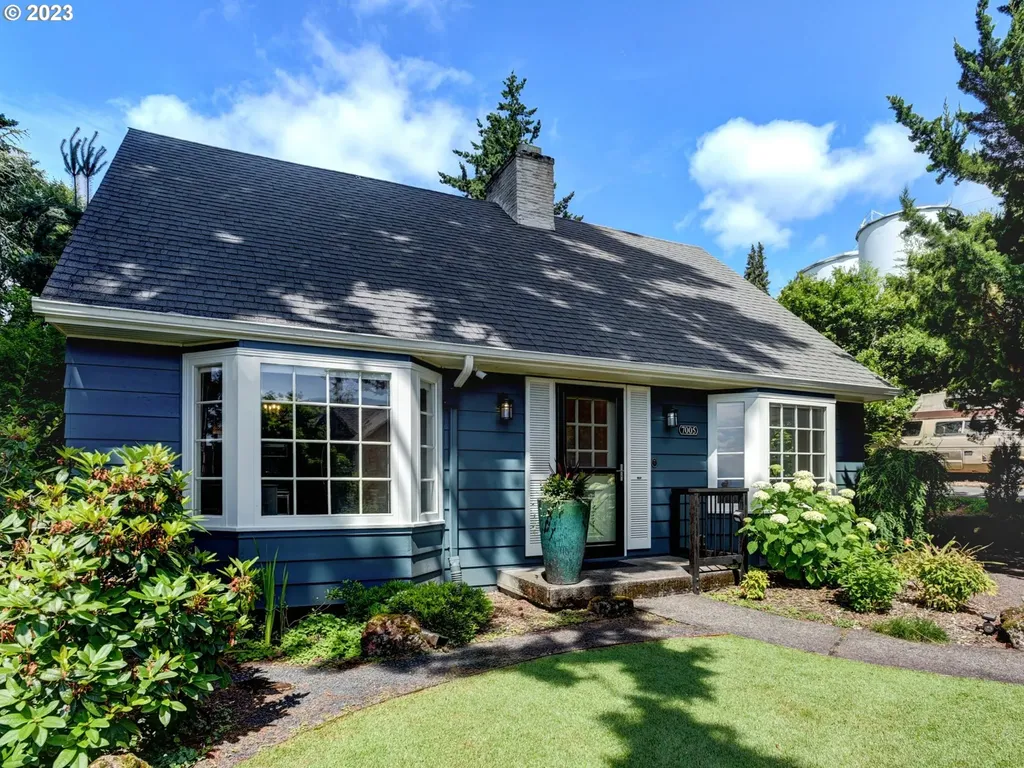 7005 SW Burlingame Avenue Portland OR 97219
