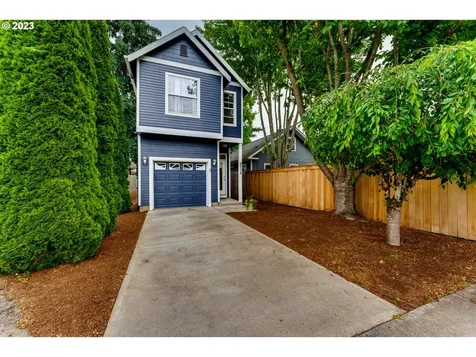 8712 N Drummond Avenue Portland OR 97217