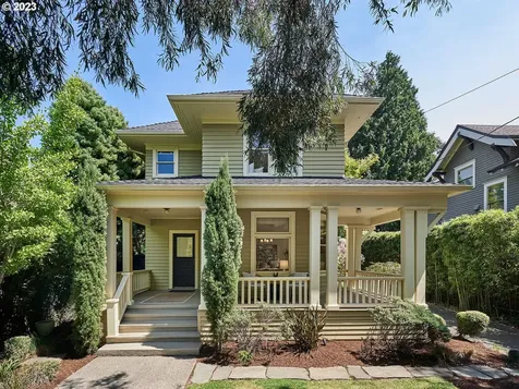 2638 Ne 10th Avenue Portland OR 97212