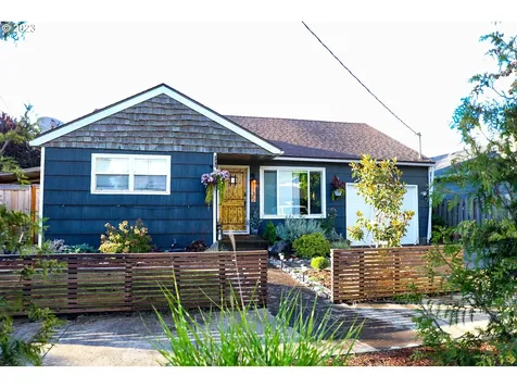 1135 Ne 13th Street Mcminnville OR 97128