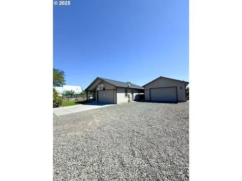 1295 D Street Baker City OR 97814