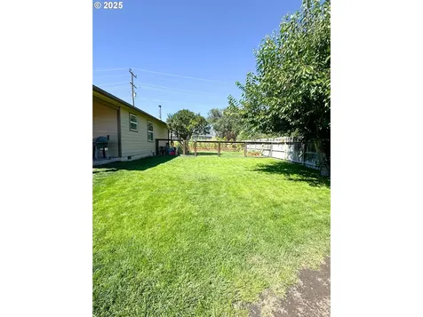1295 D Street Baker City OR 97814