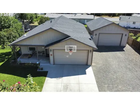 1295 D Street Baker City OR 97814