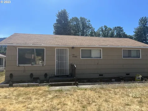 47886 W 1st Street Oakridge OR 97463