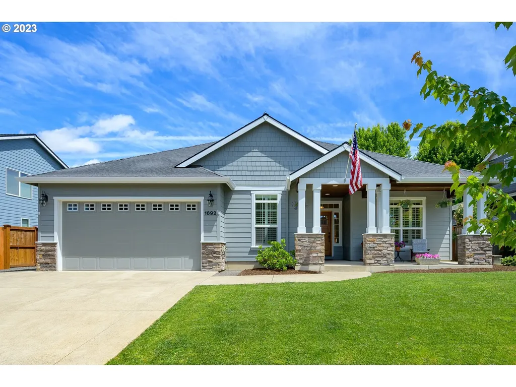 1692 Nw Meadows Drive Mcminnville OR 97128
