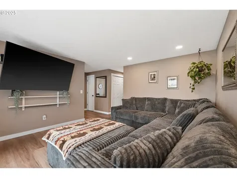 517 NE Osborne Court Mcminnville OR 97128