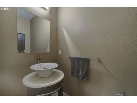 10715 Ne 84th Street Vancouver WA 98662