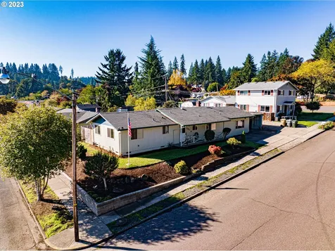 201 Osage Street Sweet Home OR 97386