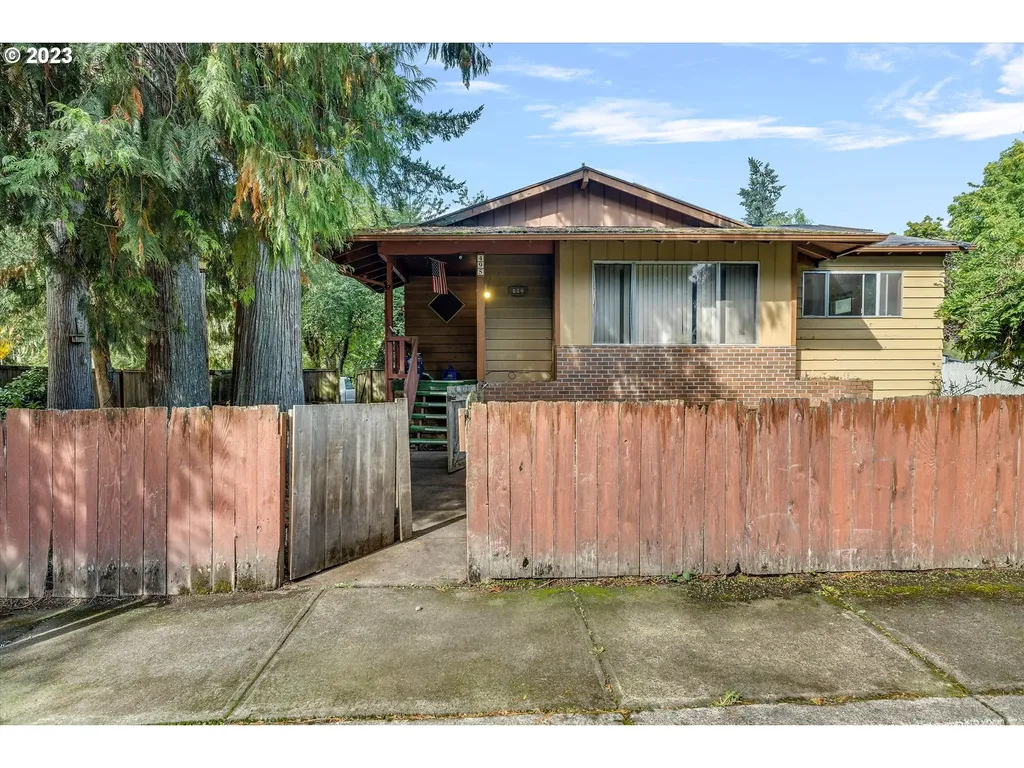 495 SW Grove Road Estacada OR 97023