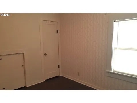 877 N Birch Street Coquille OR 97423