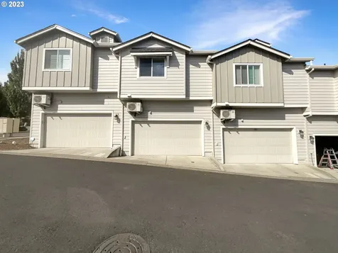 15604 Se Misty Drive Happy Valley OR 97086