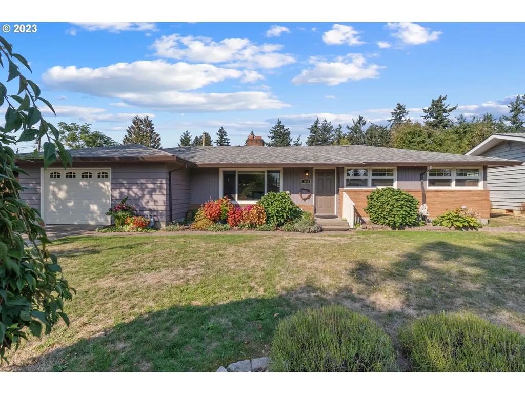 2407 Se 116th Avenue Portland OR 97216