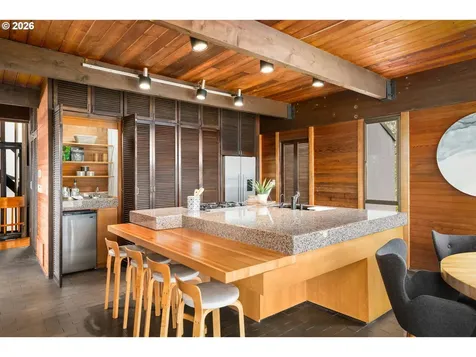 6432 SW Burlingame Place Portland OR 97239