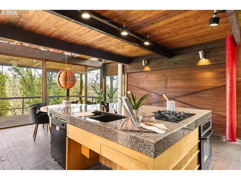 6432 SW Burlingame Place Portland OR 97239