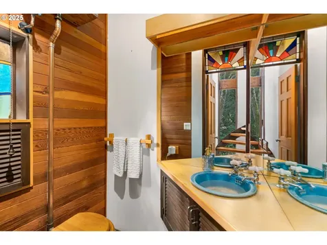 6432 SW Burlingame Place Portland OR 97239