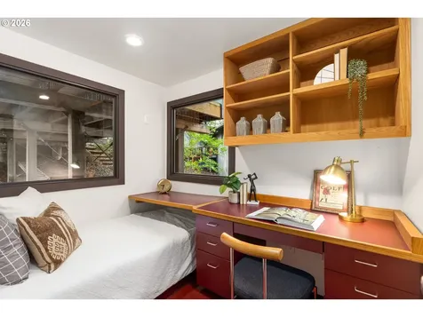 6432 SW Burlingame Place Portland OR 97239