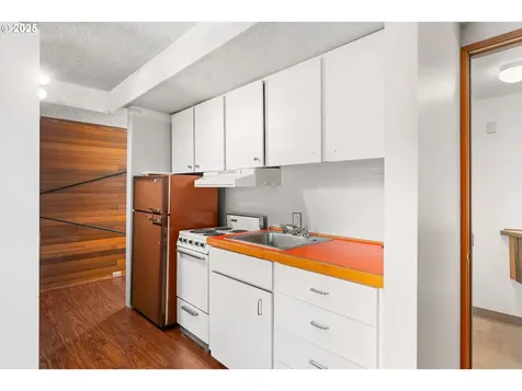 6432 SW Burlingame Place Portland OR 97239